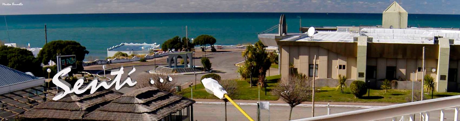 El mar y la Tercera Bajada de Las Grutas, desde Las Atalayas